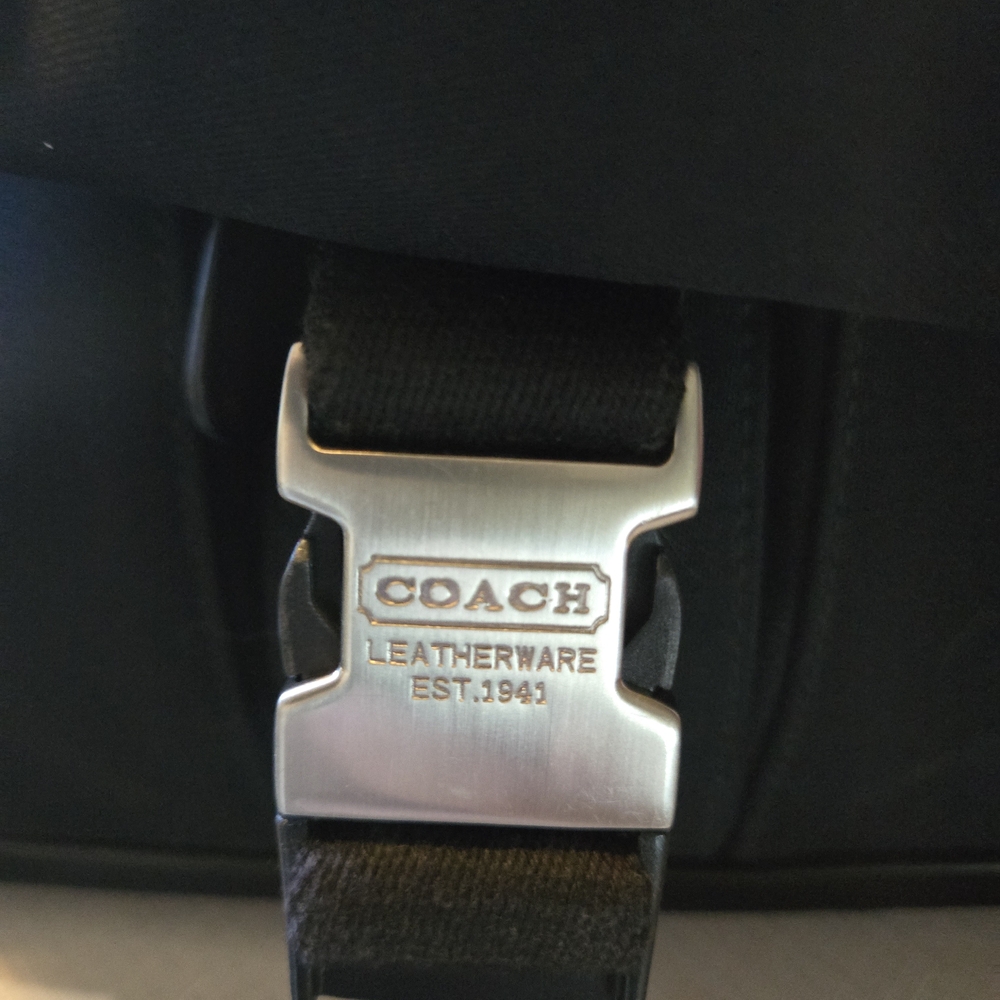 Coach Black Leatherware Men's Bag - Picture 8 of 16